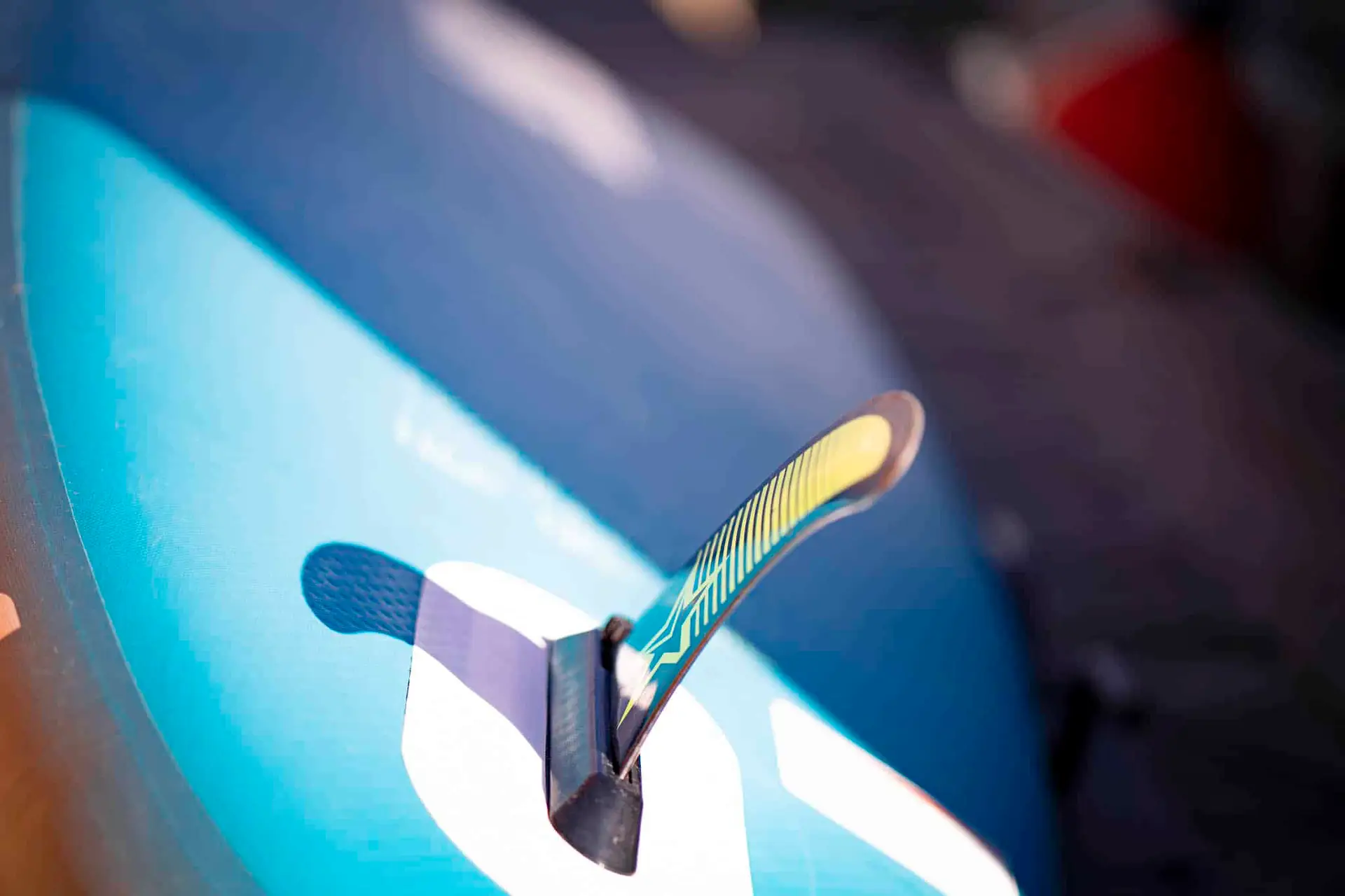 Flosse eines SUP's, Sup Verleih Schwerin, Stand up ausleihen Schwerin, blaues Sup